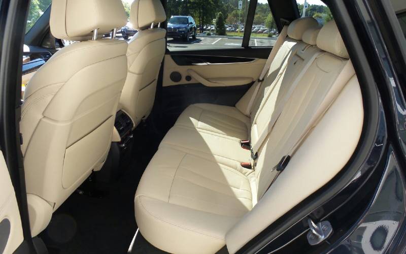 Comparison GMC Terrain Denali 2017 vs BMW X5 Hybrid 2017 SUV Drive